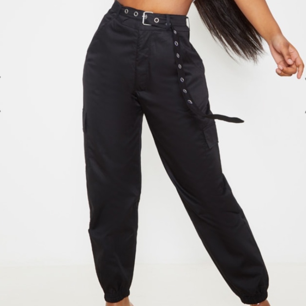 BLACK BELTED CARGO PANTS